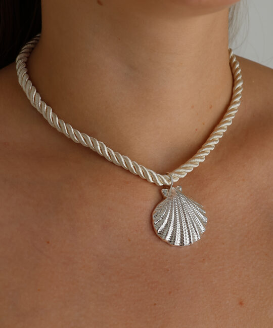 mussla halsband silver